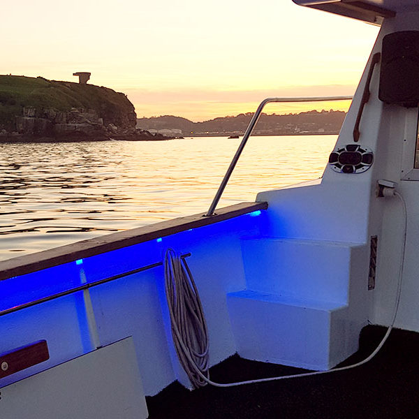 Yate PartyBoat Asturias Gijon Fiesta en Barco